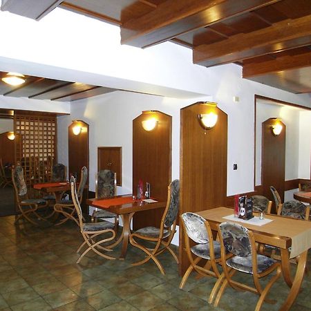 Penzion A Restaurace U Veterana Frenštát pod Radhoštěm Buitenkant foto